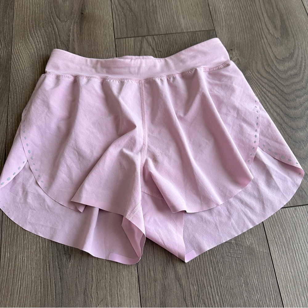 LULULEMON SHORTS Blush Pink Find your Pace 3 Inch - Picture 3 of 11